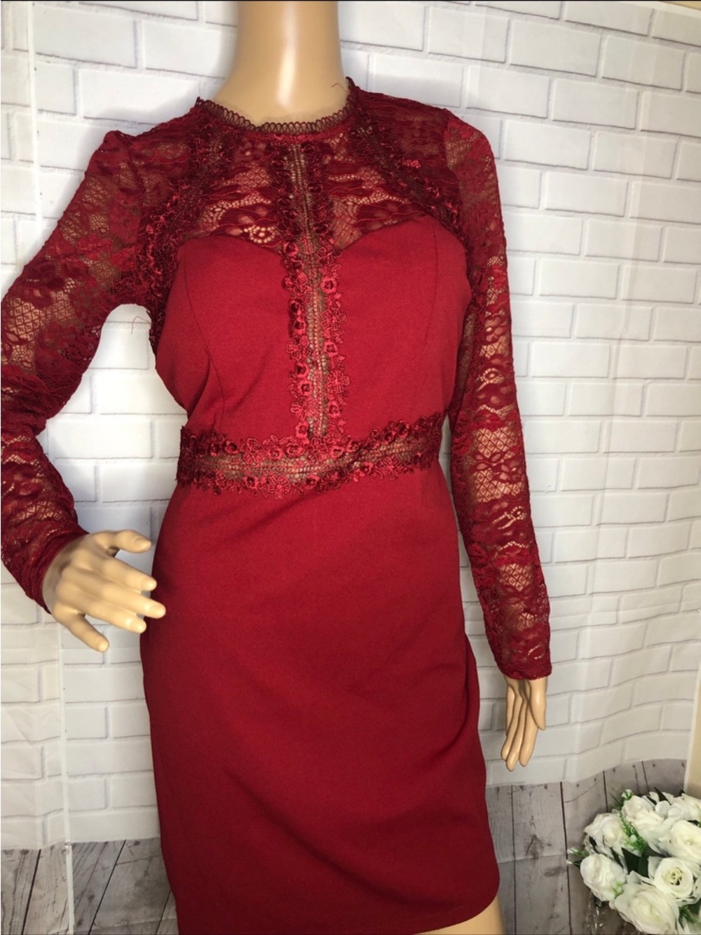 Haute Monde Red Lace Long-Sleeve Sheath Dress